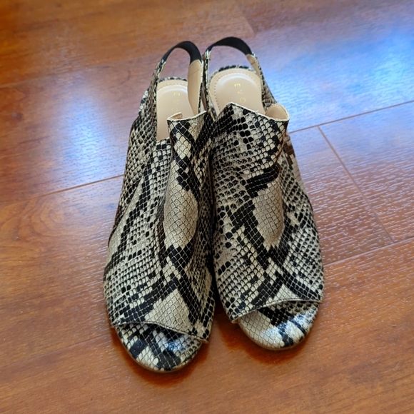 Easy Spirit Shoes - Comfort sling back Peep Toe Snake Print heels 7.5w